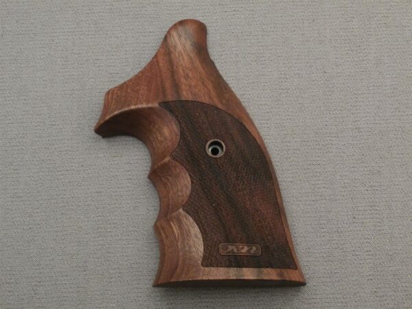 RU046HO8: Ruger Redhawk