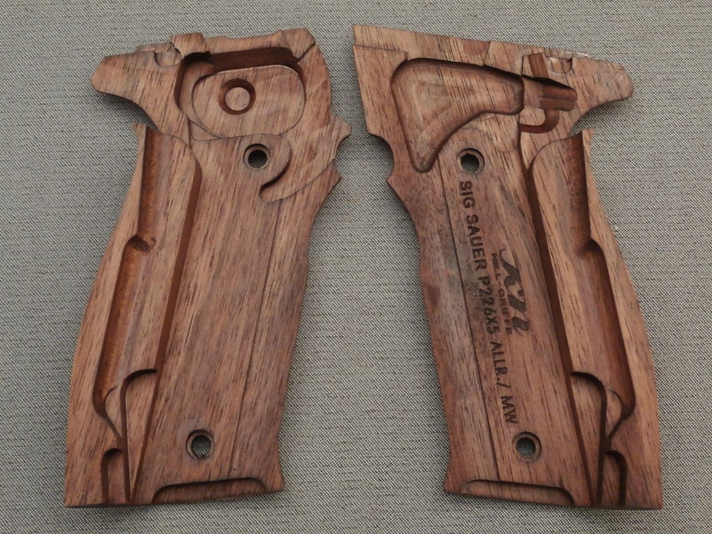 SS0958MW: Sig P226 X-5 Allround "Old Model" - Image 3